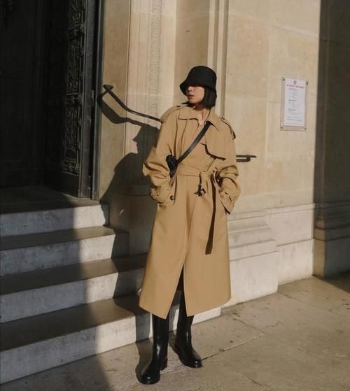 30+女人，穿衣最好选高雅“轻熟风”，减龄和格调，都恰到好处