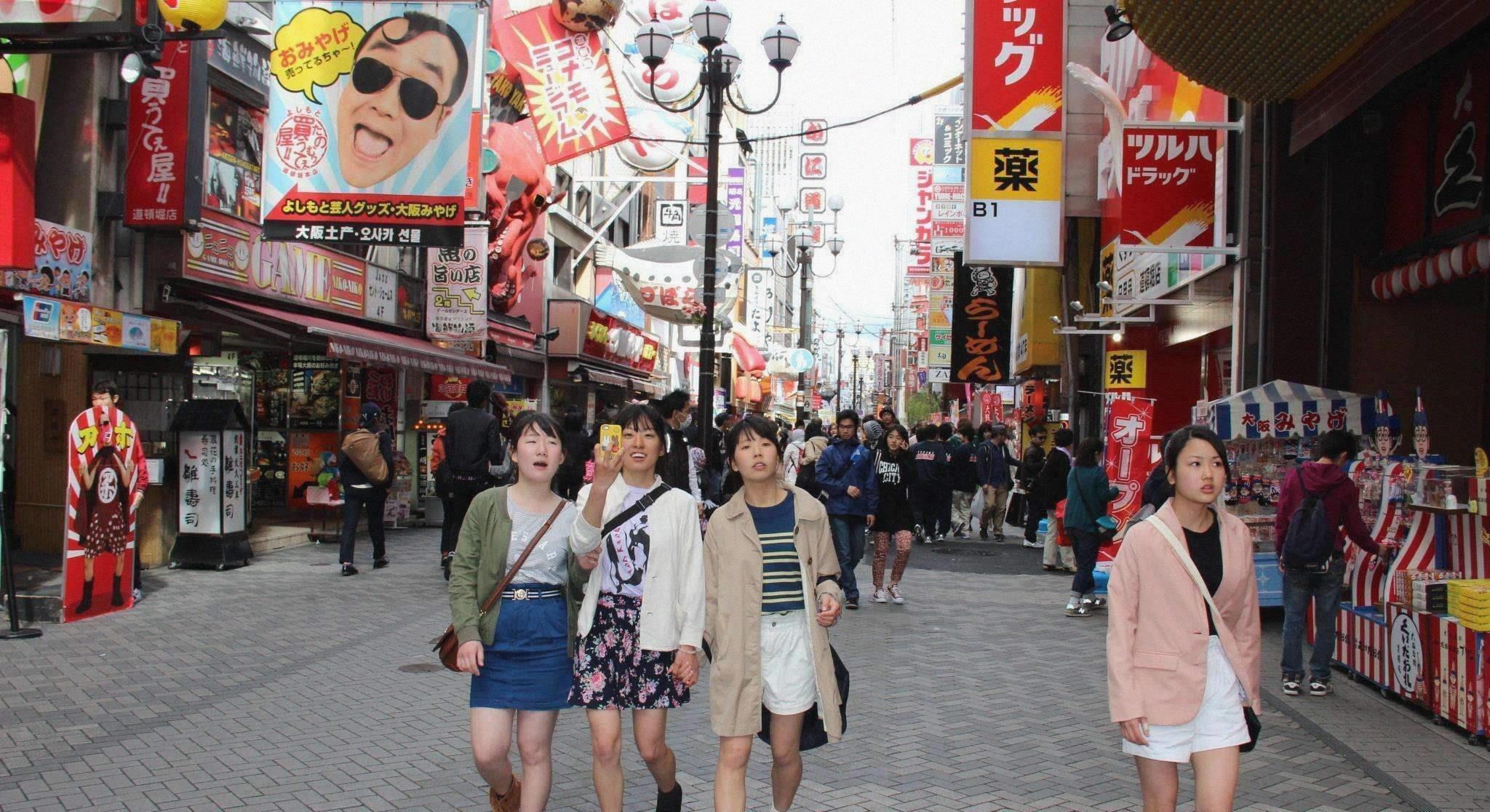 菅义伟|走访越南只是个幌子？日本内阁长官紧盯中国，日媒：终于认清现实