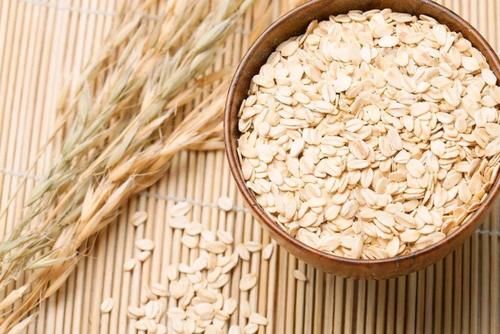 吃早餐时，宁愿饿肚子也尽量别选这3种，虽然方便省钱但毫无营养