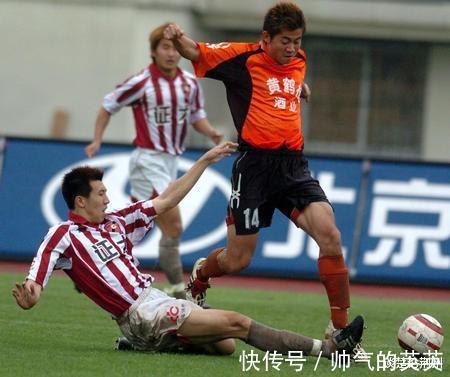 武汉|李霄鹏接替李铁,中国足球迎来第三位武汉队主帅