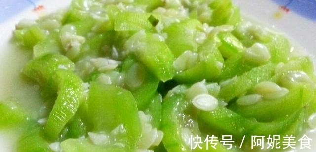 丝瓜|丝瓜5种最好吃的做法，简单美味又营养，看看你喜欢吃哪种？