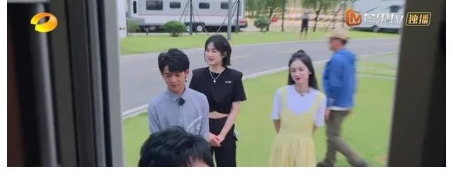 宁静|《中餐厅》黄晓明突然好说话了，被宁静“收拾”也不正面刚了