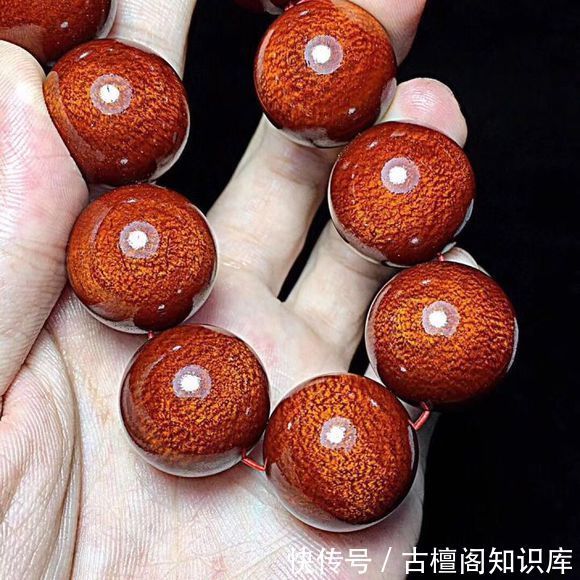 小叶|刚入坑 小叶紫檀 各种花纹如何选择?