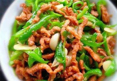 天热干燥，孩子爱吃下饭菜，营养开胃，拌饭吃更香，提高免疫力