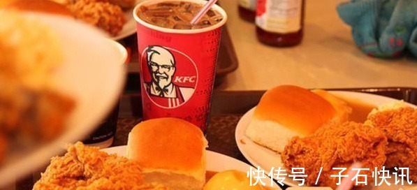 吃了八年肯德基，才发现薯条盒上有零件，高级吃法了解一下！