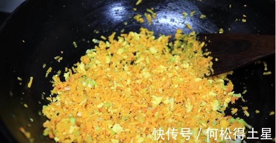 鸡蛋南瓜饺子素馅饺子，鲜香美味，营养健康还好吃！