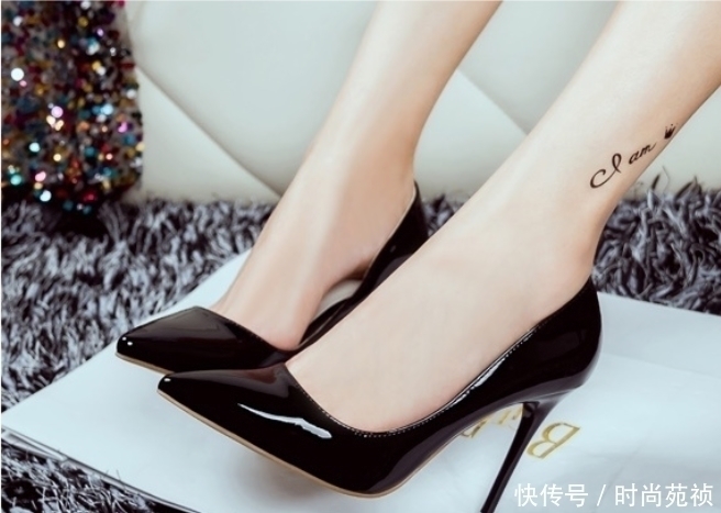 尖头 细跟鞋搭配上气质的尖头设计,优雅华丽,散发出时尚的魅力!
