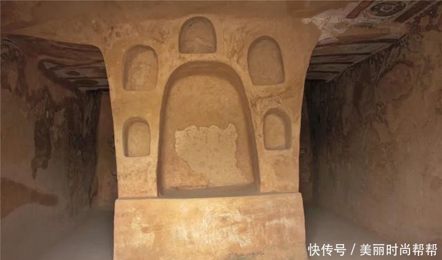 文物新疆|山腰上的台台尔石窟!