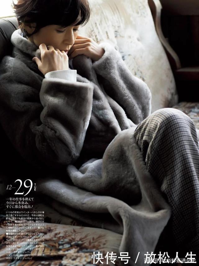 衣在配,不在贵!讲究的中年女人,冬季就要这样穿,很美很高级