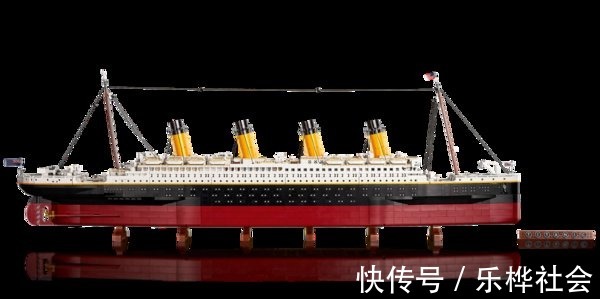 乐高积木|史上最长套装!乐高正式发布10294泰坦尼克号!9090颗粒售价5499元!