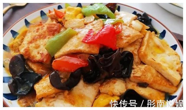 金针菇|美食推荐家常豆腐、金针菇蒸鸡翅、清炒藕丝、红焖猪蹄的做法
