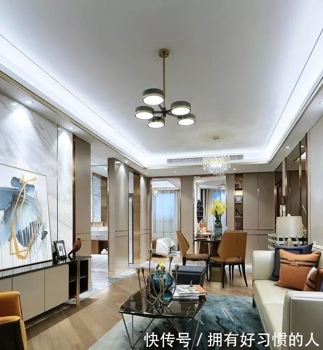 黄铜|客厅别再乱装了,如今流行轻奢风,精致漂亮上档次,太羡慕!