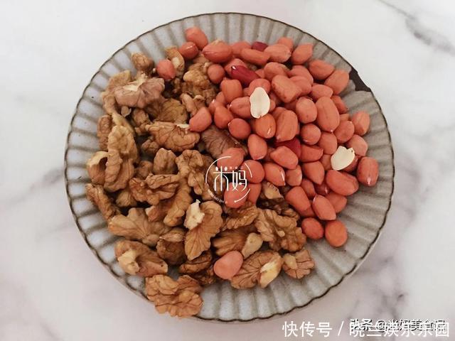 它比牛奶豆浆更营养,早餐喝一杯,孩子脑子聪明又长个!