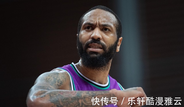 刷子|哈德森真老了,吉伦沃特真不行,一场惨败之后,山东男篮该醒醒了