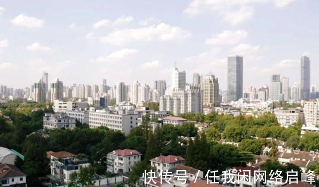 会客厅|4个好友集资，买上海30㎡夹缝房，改造后邻里共用