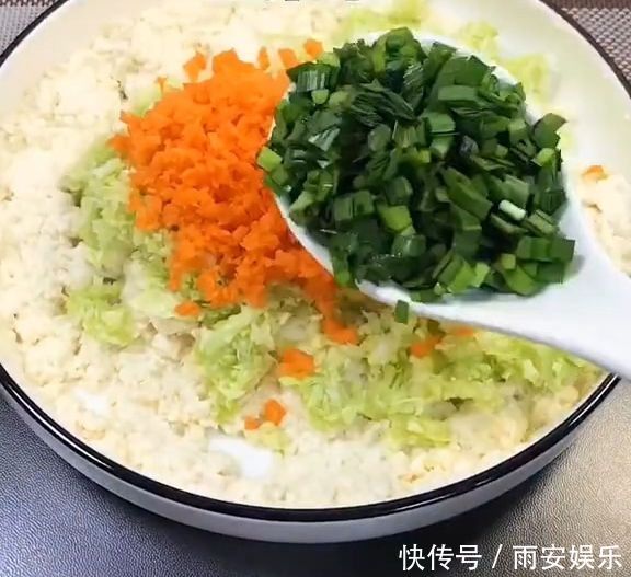 全职妈妈的晚餐,看一遍就会做,花销不到8元钱,比订外卖强多了