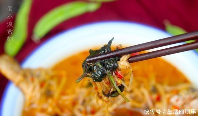 它是“植物黄金”,野外遇到别手软,抓一把煮鱼,比料酒都管用