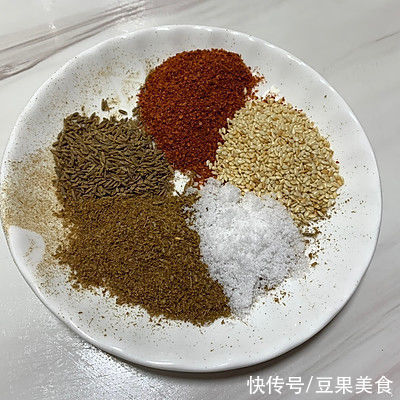 孜然粉|冬天喝牙签鸡肉，鲜美又抗寒