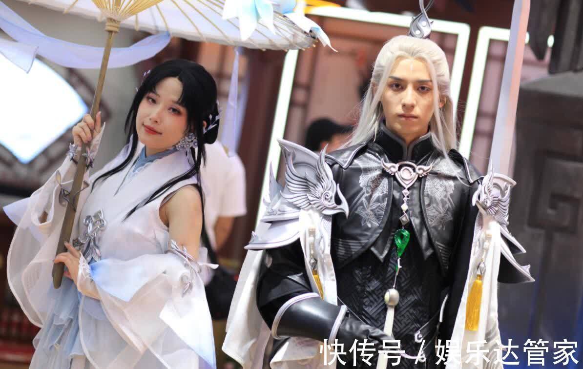 coser小姐姐|没有长腿也能惊艳全场，CJ最仙Coser，第一天就被人找到了？