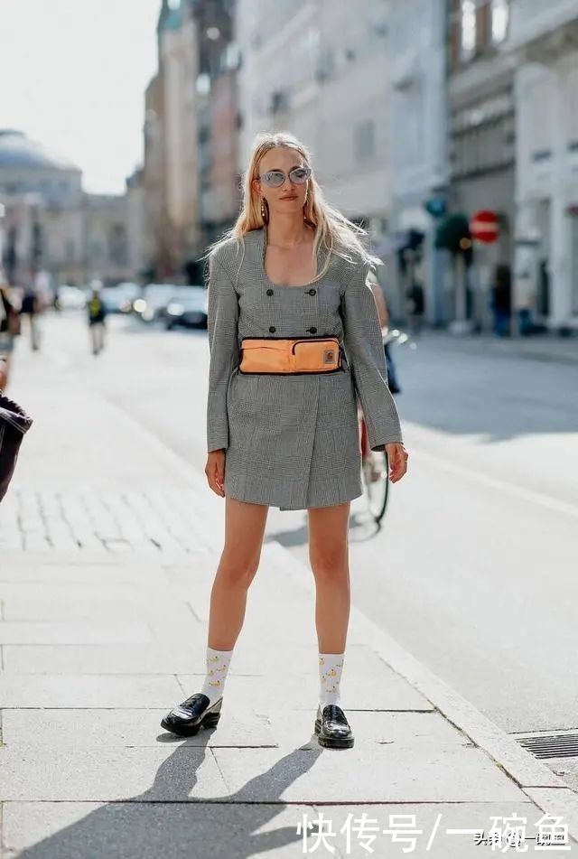 ootd|凉鞋翻车大赏?收下这份夏日鞋子穿搭指南,秒get女星同款大长腿