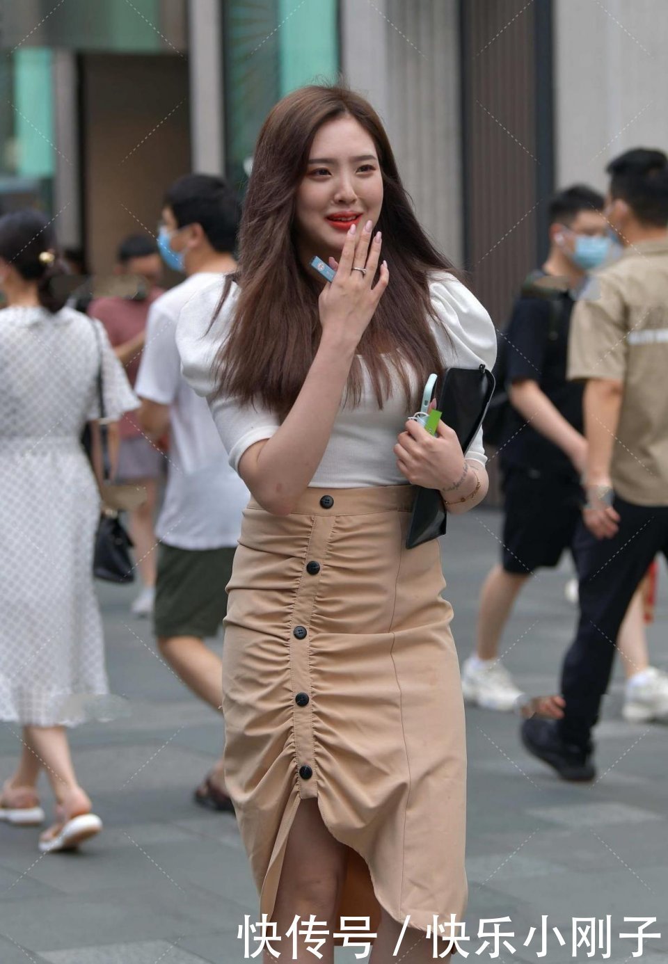 身段|尽管不再年轻,但这位80后贵妇依然充满光环,有一种韵味让你着迷