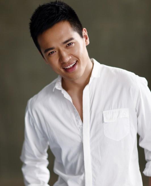 求锤得锤!警方通报李云迪因嫖娼被抓,《哥哥》曾删减打码其画面