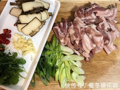 好吃|这才是五花肉炒香干最好吃做法,鲜香味美口感纯正,怎么都吃不腻