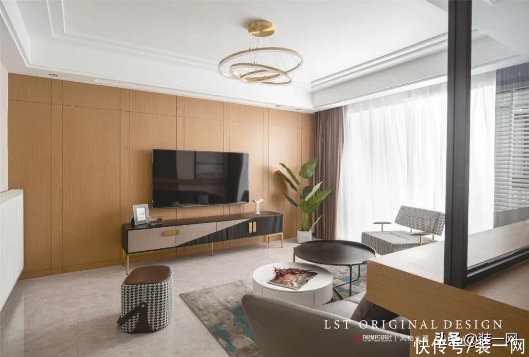 客餐厅|刘思彤设计｜119平三居室装修案例赏析 想要的设计全都有