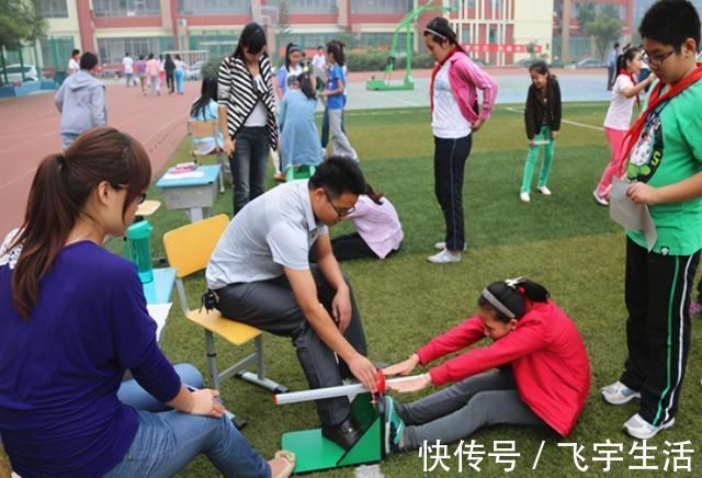 孩子|中国第一巨人鲍喜顺不听医生劝告，执意生下一子，一家现状如何