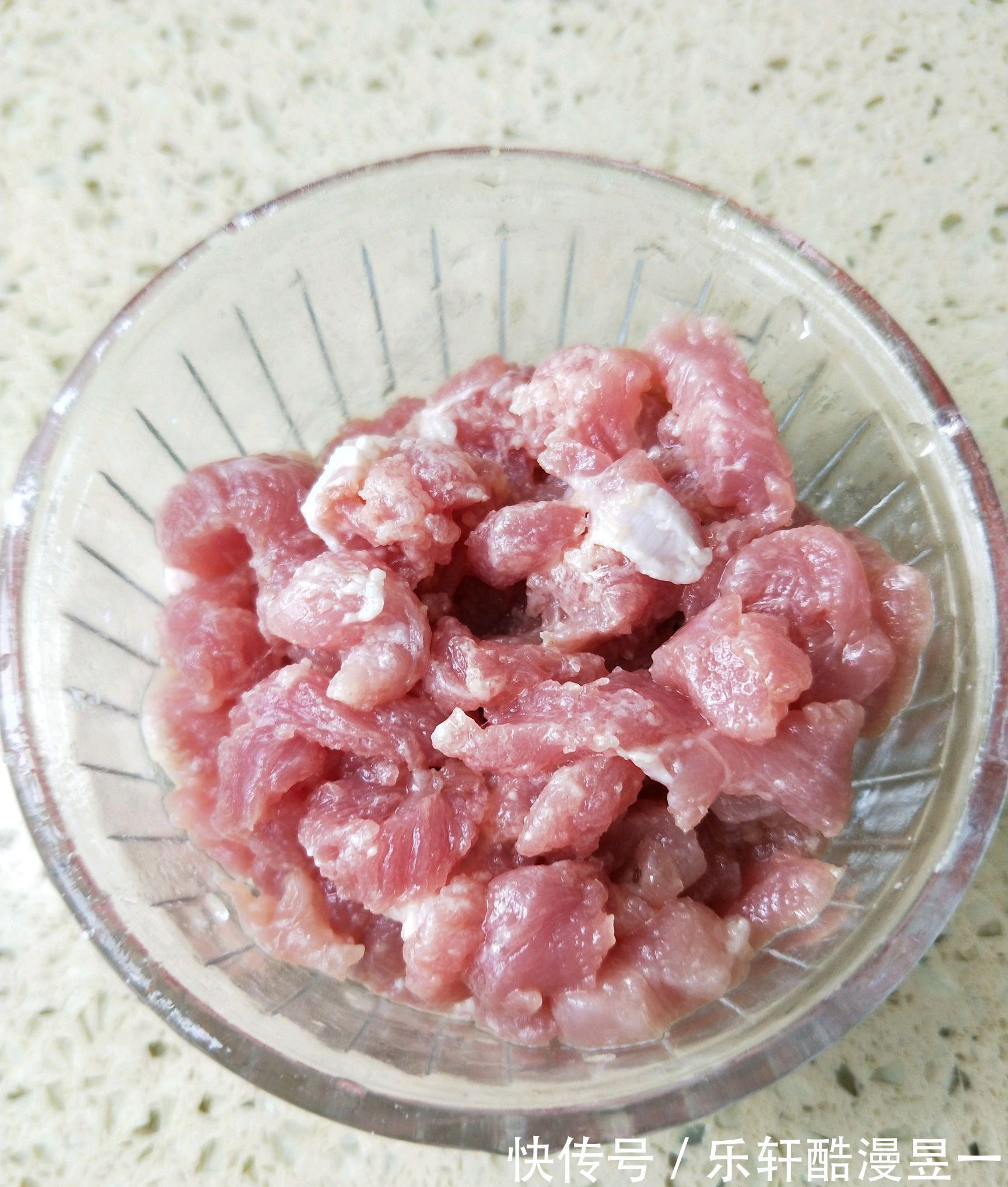 洋葱|一口鲜香，两口满足的洋葱炒肉，好吃又不贵