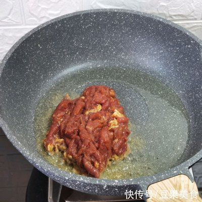 羊里脊肉|秒杀餐厅大厨，正宗葱爆羊肉自己在家做