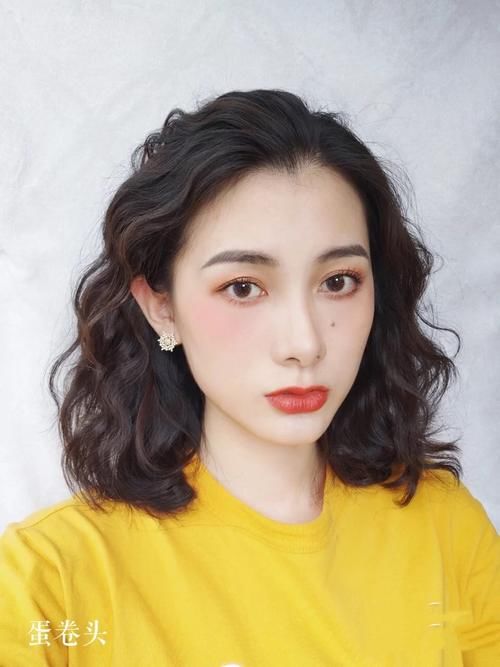 30多岁头发怎么扎有气质，几组好看的发型，美丽又优雅