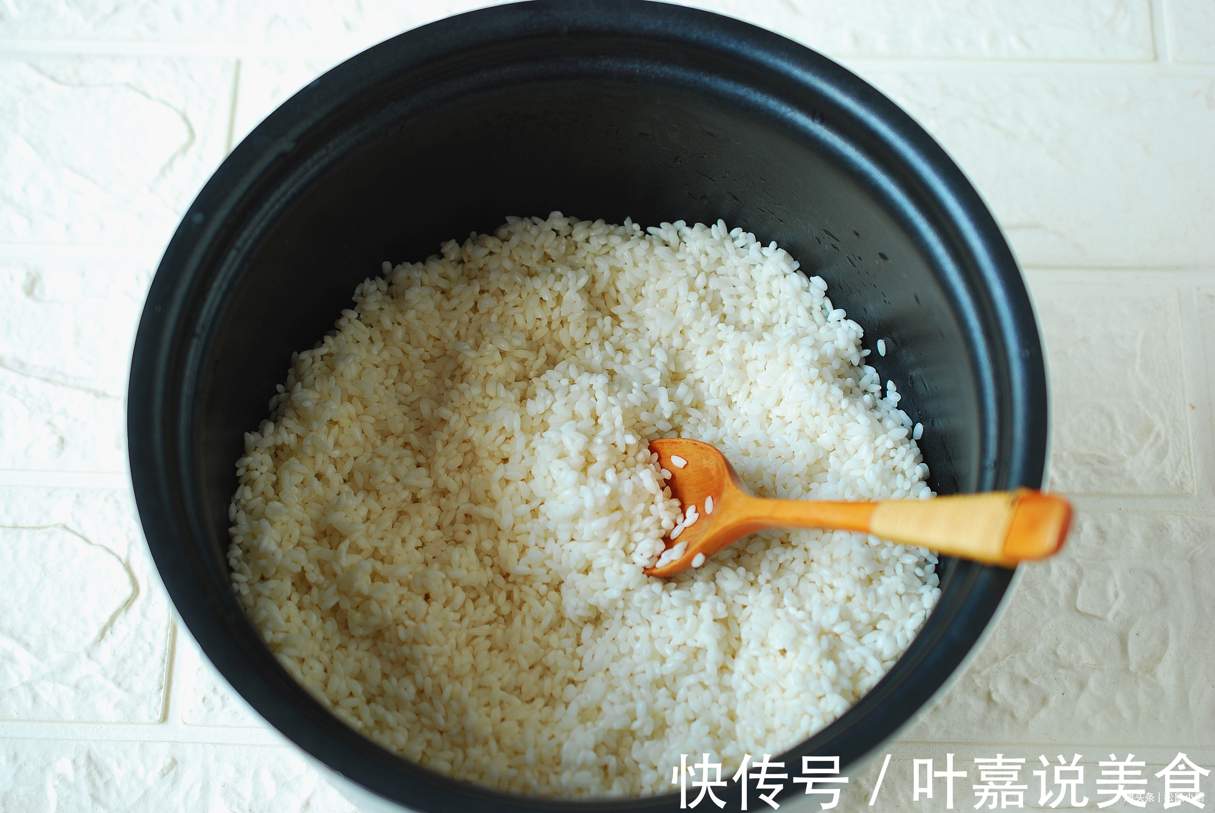 懒妈妈教你一道懒人饭,有肉有菜营养丰富,1碗酱汁秒变大厨