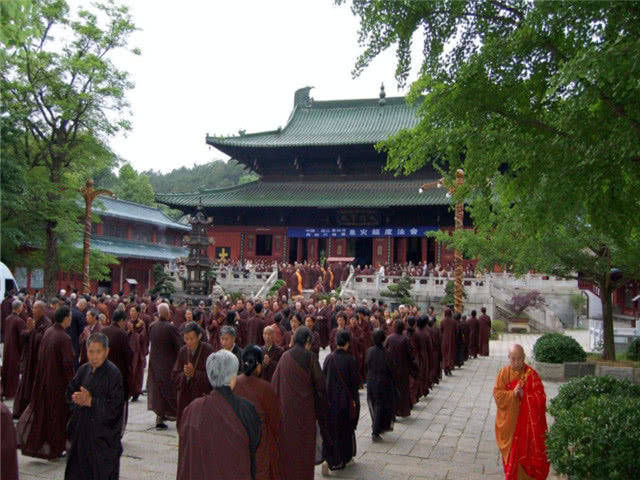 东林寺|我国最“傻”寺庙，门票免费烧香钱也不要，但这类人不让入内