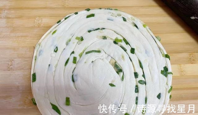 用这个方法做千层油饼太香了,层次分明,外酥里软,一口气吃2张!