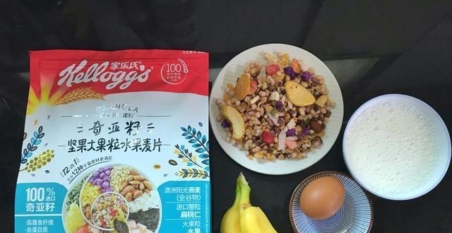 香蕉|入秋后多吃粗粮，做成早餐饼，低脂低热量，营养饱腹不怕胖！