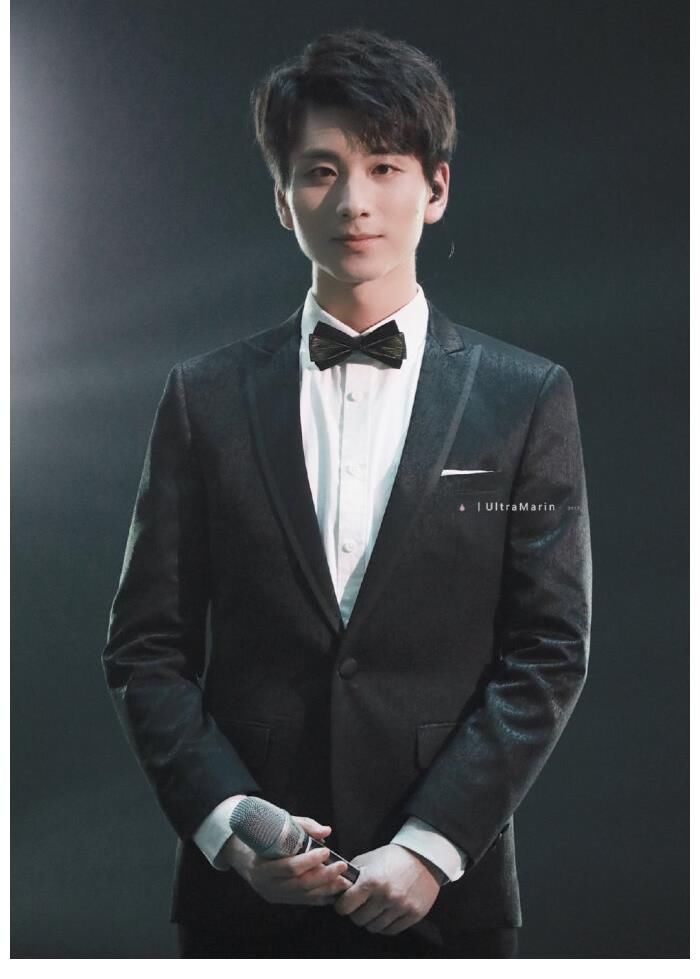 網(wǎng)傳《天天向上》全新主持陣容，王一博退出或成定局