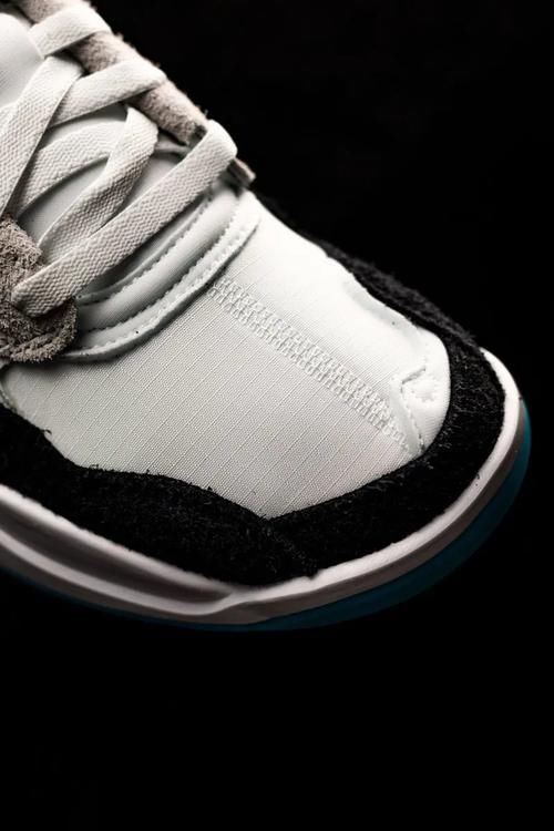 Jordan 新鞋提前一个月给你看！脚感超澎湃！压岁钱留不住了！