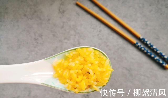 美味|在家制作黄金炒饭，鲜香美味，好吃又有营养！