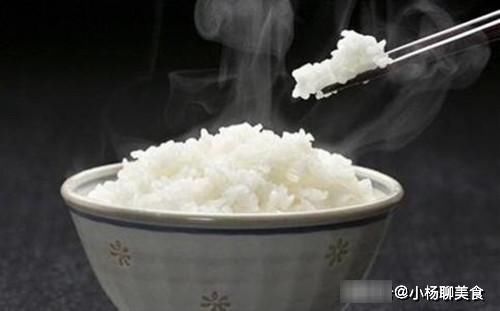孩子|米饭可不能直接加水下锅煮,额外加上这2步,米饭更香,孩子爱吃