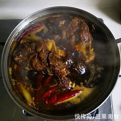 寒冷与温暖之间只差一碗麻辣牛肉干