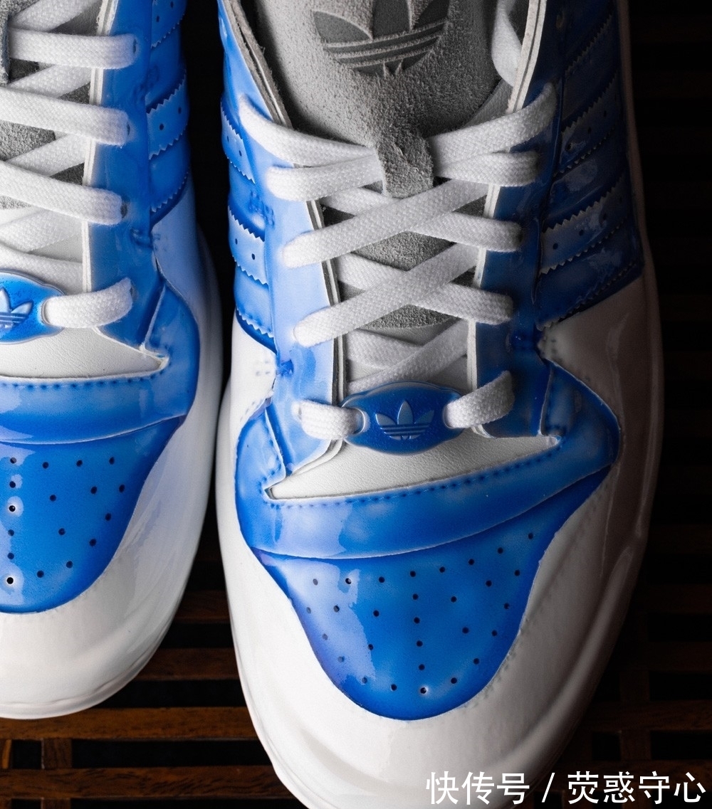 球鞋 17 万才能买的球鞋套装!「特殊版本」开箱上脚!