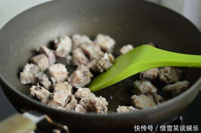 好吃|排骨我家做法,家里来客必备都说好吃,邻居们都纷纷来学习