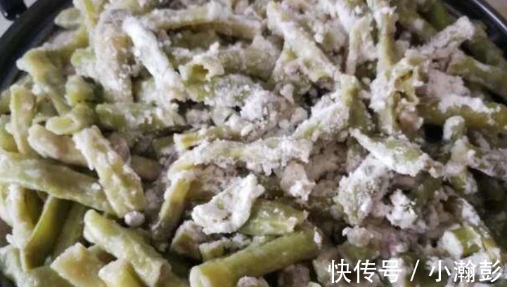 爽口|凉拌豆角时，不要傻傻只加蒜泥，加点它，豆角翠绿爽口更入味
