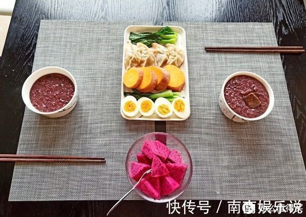 朋友圈|早餐全家只吃一盘菜，却在朋友圈走红，网友：生活高级，有品位