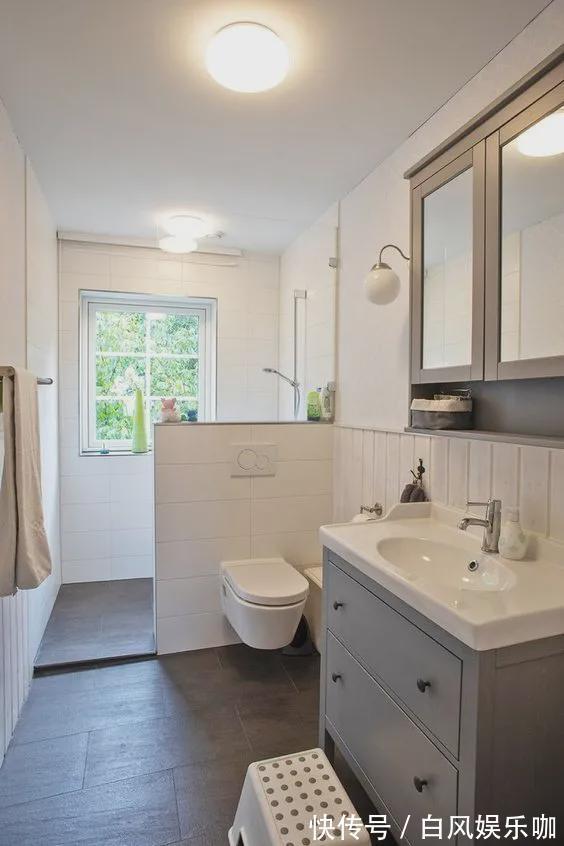 卫生间|卫生间但凡不是小到可怜,能砌半墙就砌半墙,图的就是5个好处