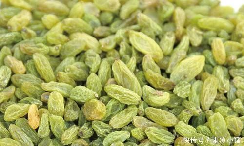 吃葡萄干时到底用不用水洗?很多人不清楚,了解一下告知家人