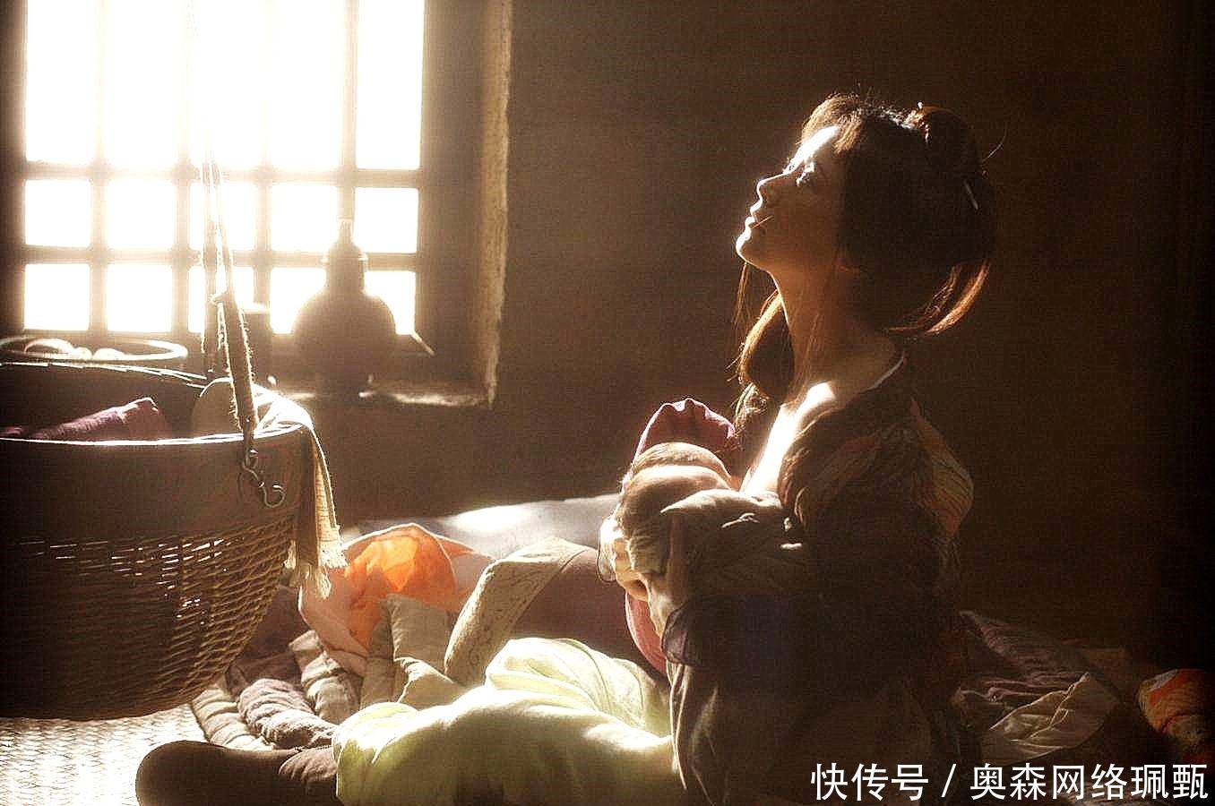 原配夫人|这个皇后遭敌人凌辱十多年,丈夫对其心心念念,为何不搭救她?