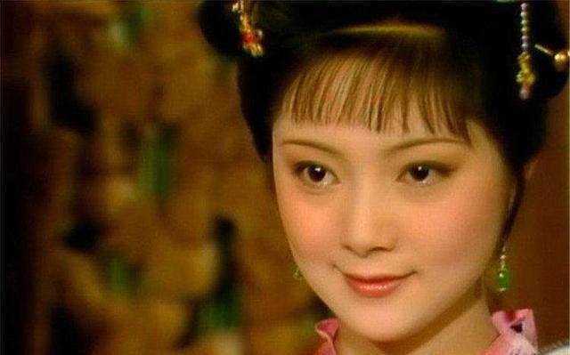 里梅|陈晓旭版林黛玉与张莉版薛宝钗,谁的颜值更高老照片见证玄机