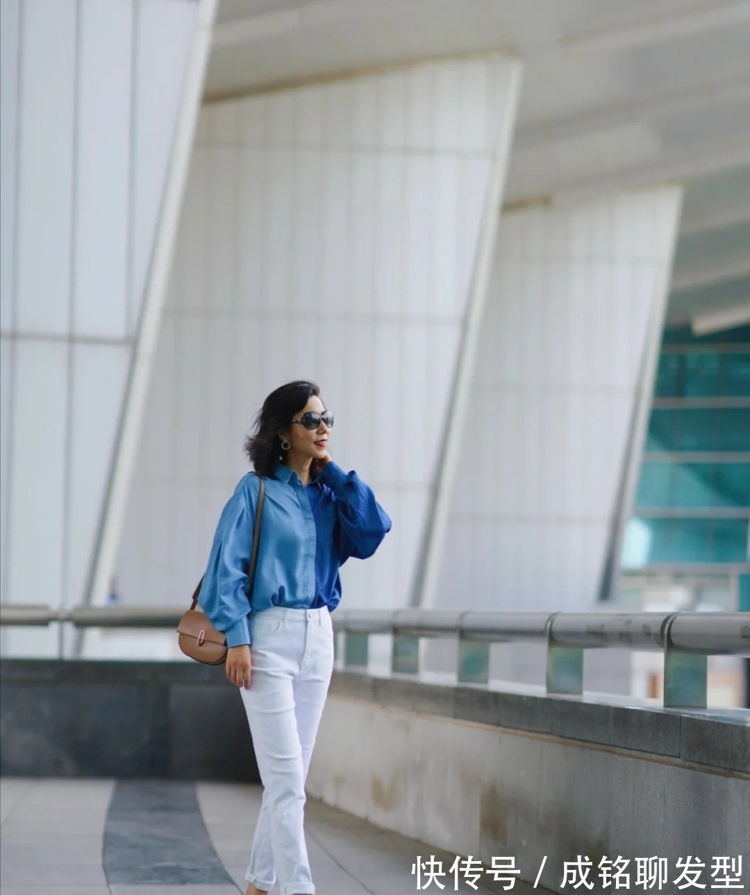 衬衫|五十岁颜值普通的女人,学学这位博主的穿搭,不掉档次又有品位